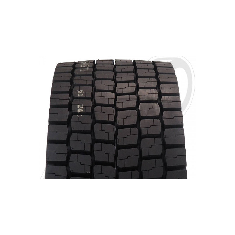 YOKOHAMA 315/60 R22.5 704R 152/148L 3PMSF M+S DRIVE YOKOHAMA 315/60 R22.5 704R 152/148L 3PMSF M+S DRIVE